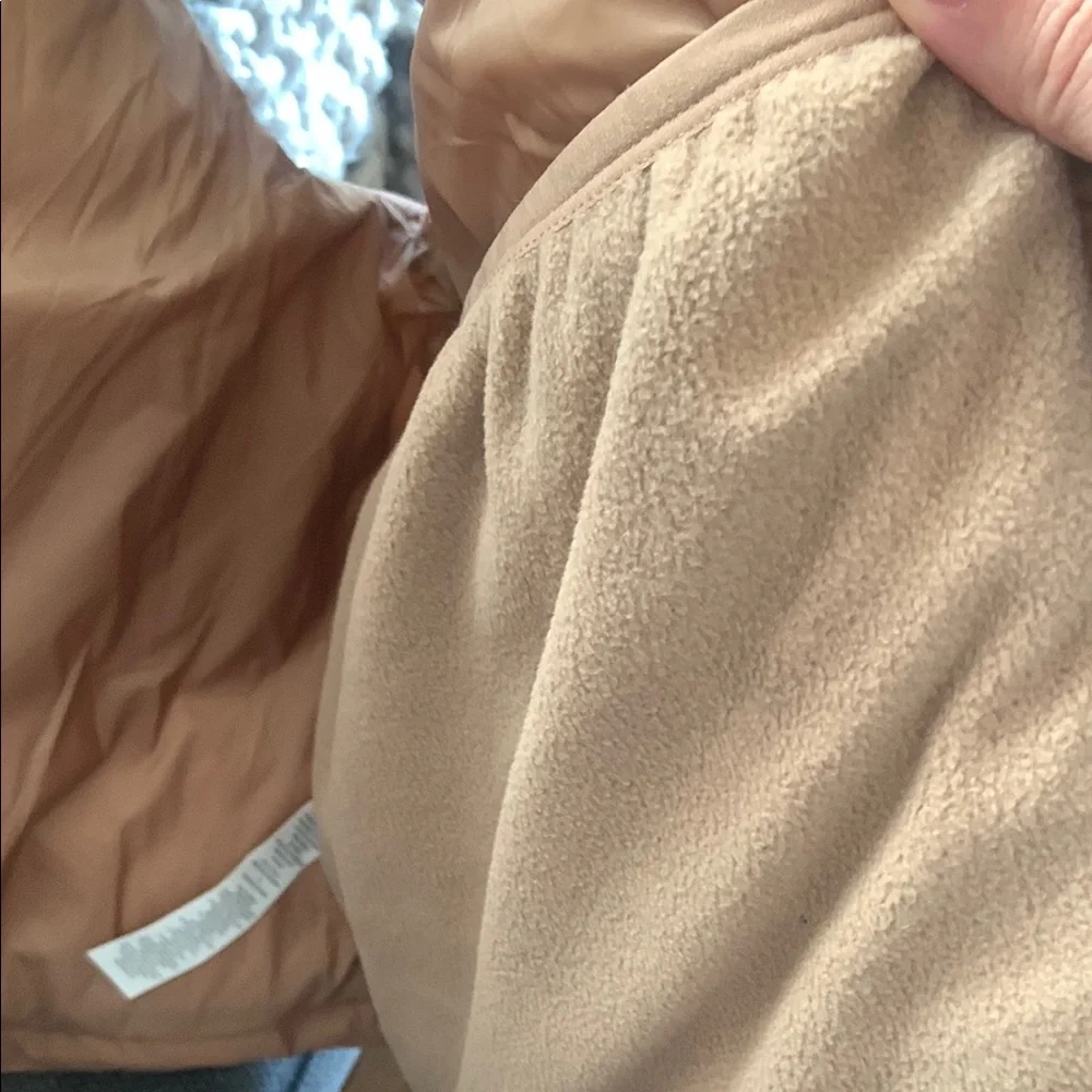 ALO Yoga Quilted Puffer Vest in Camel Tan - Picture 10 of 10